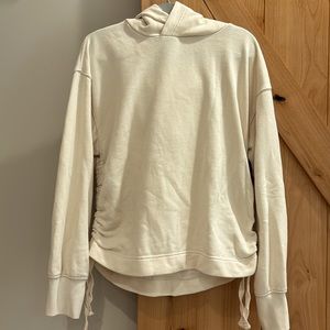 Aerie Ivory hoodie *Medium*